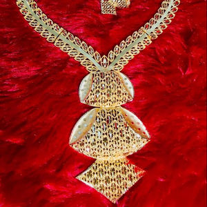 Ensemble de bijoux de mode vintage plaqué or 24 carats Comores Mayotte Style USA France Collier Boucles d'oreilles Bracelets-Fabriqué en cuivre - Product Image 1