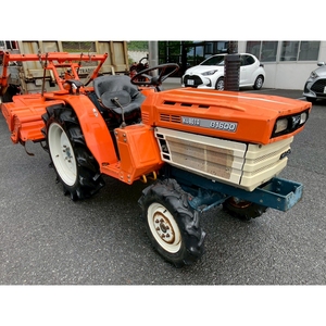 Tracteur agricole compact Kubota B1600 neuf et d'occasion authentique pour vergers, jardins et applications agricoles - Product Image 4
