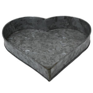 Ensemble de 2 plateaux en forme de cœur en métal pour restaurant et décoration de table faits à la main - Product Image 2