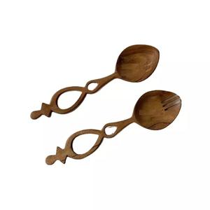 Juego de servidor de ensalada de madera hecho a mano Utensilios de servicio de cuchara y tenedor ecológicos para cocina, comedor y entretenimiento - Product Image 1