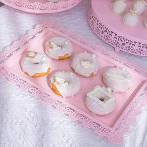 Plataforma de Exhibición de Pasteles de Metal de Alta Demanda para Grandes Eventos, Utilizada en Decoración de Bodas, Mesas de Eventos y Ambientes de Hostelería - Product Image 2