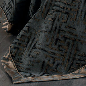 ชุดเครื่องนอนกูซิด โมเดิร์น ลายเส้นใยย้อมสี ไดมอนด์ 4 ชิ้น สีเทาแอนทราไซต์ ผ้าเชนิล 100% ป้องกันไรฝุ่น ขนาดคิงไซส์ สำหรับใช้ในบ้าน - Product Image 5