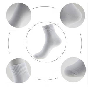 Chaussettes décontractées en coton personnalisées, vente chaude 2025, confortables, fabriquées au Pakistan - Product Image 1