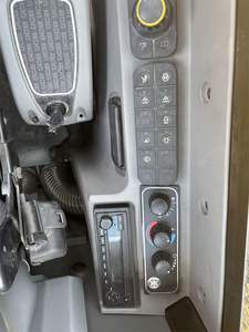 Nueva Miniexcavadora de cadenas JCB 55Z-1 2024 con motor DPF, sistema hidráulico Eaton PLC y alto rendimiento de excavación con control confortable. - Product Image 5