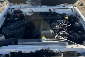 LISTO PARA CONDUCIR - USADO, VOLANTE A LA IZQUIERDA |   CONDUCCIÓN DERECHA |   24,000 KILÓMETROS, TOYOTA LAND CRUISER FZJ75 PICKUP de 1997 - Product Image 5