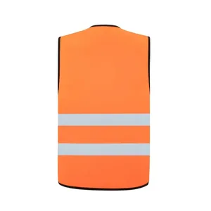 Gilet de sécurité et de confort personnalisable avec autocollants et lumières réfléchissants pour le merchandising Soltau - Product Image 5