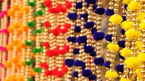 Guirnalda de flores con pompones para decoración de bodas y fiestas, cadena de flores con pompones, venta al por mayor - Product Image 3