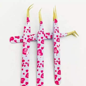 ชุดแหนบต่อขนตาปลายเรียบ ด้ามจับสแตนเลสสตีลแบบกำหนดเอง ป้องกันแม่เหล็ก จับถนัดมือ ปลายสีทอง ผลิตในปากีสถาน - Product Image 3