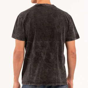 Camiseta con efecto lavado, material suave y transpirable, perfecta para el verano, atuendos casuales y estilo urbano. - Product Image 3