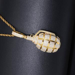 Pendentif en diamant de Moissanite de luxe entièrement glacé VVS clarté testeur de diamant de passe clouté élégant pendentif plaqué or hip-hop - Product Image 3