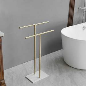 Toallero Metálico Clásico Ideal para Baños Tradicionales y Contemporáneos que Ofrece una Solución Práctica para Colgar - Product Image 3
