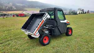 รถบ็อบแคทส์ รุ่น Heavy Duty 4WD สำหรับงานเกษตร รถอเนกประสงค์ทรงพลังแบบ Side-by-Side พร้อมเครื่องยนต์ ปั๊ม และเกียร์ สภาพใช้งานแล้ว - Product Image 3