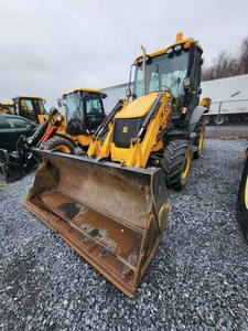 รถตักล้อยาง JCB 3CX มือสอง ราคาถูก รถตักดิน รถตักหน้า รถตักหลัง เครื่องยนต์ดีเซล เครื่องยนต์ FPT รัศมีวงเลี้ยวสั้น - Product Image 2