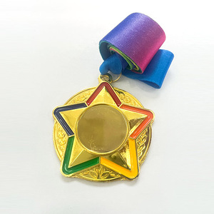 Médaille de récompense en métal argenté avec impression UV pour les cadeaux promotionnels et les cadeaux de bienvenue - Product Image 1