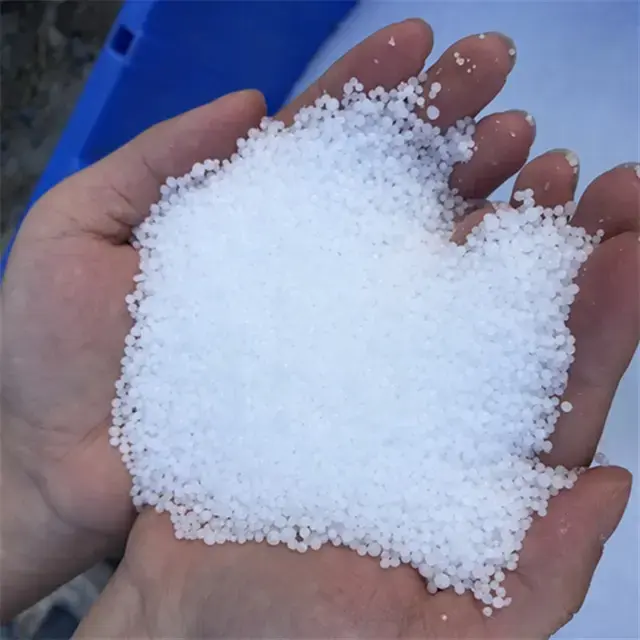 Fertilizzante UREA di alta qualità prezzo di fabbrica agricolo Top all'ingrosso sfuso 50kg per sacchetto per fertilizzante organico per la crescita delle piante