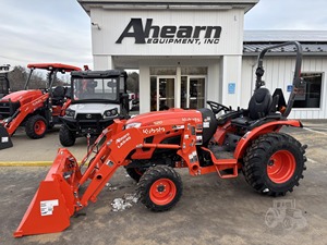 Kubota LX3520 35HP Compact Tractor 4WD Hydrostatic Diesel Agricultural Farm Tractor - Product Image 4
