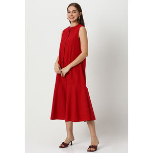 Robe rouge sans manches personnalisée de haute qualité pour femmes, chemise brodée OEM ODM avec logo personnalisé, fabrication en gros - Product Image 4