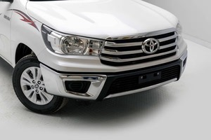 Toyota Hilux Usada, 4x4, Doble Cabina, Transmisión Automática, Modelo 2025, 100% en Perfecto Estado, 1 Año de Garantía - Product Image 4