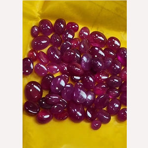 Lote de 65 Piezas de Rubí de Bangkok de 7mm a 12mm, Cabujón Ovalado, 196 Quilates, Iroc Sales, Gemas de Alta Calidad Rellenas de Vidrio, US$98 por Todo el Lote - Product Image 3