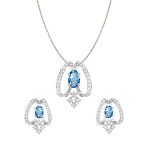 Ensemble de boucles d'oreilles et chaîne avec pendentif Stella en argent sterling 925, bijoux fins pour femmes - Product Image 1