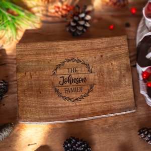 Planche à découper personnalisée Butcher Block gravée Design personnalisé Cadeaux de réunion de famille Idées cadeaux uniques 2024 - Product Image 3