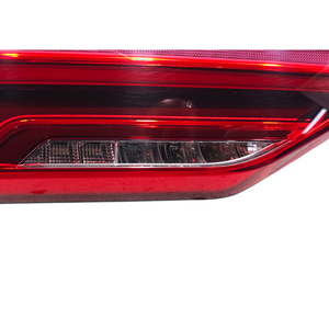 FEU STOP ARRIÈRE GAUCHE INTEGRÉ À LA PORTE AUDI Q3 Série (F3B) 83A945093C (18>) - Product Image 4