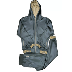 Conjunto Deportivo de Dos Piezas para Hombre, Diseño Nuevo y Más Vendido, Chaqueta Deportiva con Cierre y Rayas en las Mangas, Pantalones Deportivos a Juego - Product Image 1