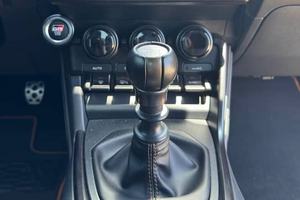 TOYOTA GR86 2025 Extrêmement Propre, Boîte Manuelle 6 Vitesses, Prêt à être Expédié - Product Image 4