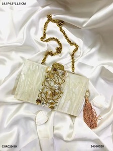 Bolso de mano de moda para mujer en resina multicolor, diseño de aspecto de mármol, bolso de mujer epoxi, caja, monedero hecho a mano, da un aspecto clásico - Product Image 3