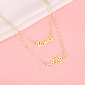 Collier à couches personnalisé en or Design de battement de coeur à la mode - Product Image 1