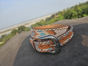 Cinturón Vaquero Occidental de Cuero Genuino Premium con Bordado, Hebilla de Aleación Estilo Vintage y Longitud Personalizada - Product Image 4