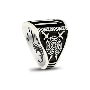 Anello da uomo in argento modello Kay Tribe Symbol Shield - Product Image 2