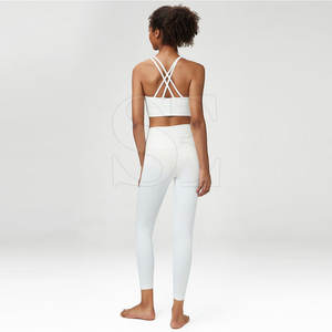Alta fabricación Mujeres Gimnasio Venta directa de la fábrica Mujeres Yoga Set Activewear Seamless Mujeres Yoga Set - Product Image 4