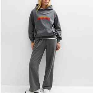 ชุดวอร์มผู้หญิงแบบ 2 ชิ้น ผ้าฟลีซคุณภาพสูง 100% ผ้าฝ้าย น้ำหนักเบา ระบายอากาศได้ดี ทรงโอเวอร์ไซส์ ปรับแต่งได้  ขั้นต่ำในการสั่งซื้อน้อย รับผลิตแบบ OEM - Product Image 6