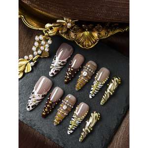 Opulent Reign Couture - Uñas Postizas de Lujo, Decoraciones para Uñas - Product Image 3