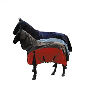 Nouveauté 2023 équipement chaud produits équins d'hiver et combo feuille de mouche tapis de cheval polyester fait chevaux couverture supérieure couverture