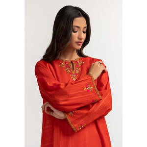 Camisa de mujer con cuello asimétrico, manga kimono, estampado floral a cuadros, bordada, teñida con efecto dobby, talla XL, de gasa, lino y punto, color naranja. - Product Image 2