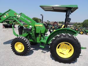 Tractor Johnn Deere 5055E | Tractor Johnn Deere 4055, equipo agrícola alto en venta - Product Image 2