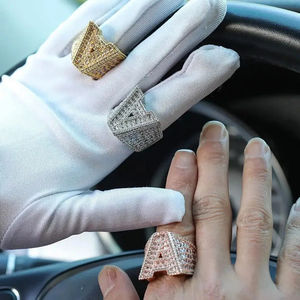 Anillo de oro blanco de 14 quilates personalizado de colección de joyería fina al por mayor, Diamantes de moissanita totalmente tachonados, diseño de Hip Hop para aniversario - Product Image 6