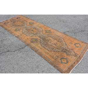 Tapis vintage 3,7x10,5 pieds, tapis turc, tapis floral brun en laine - Product Image 1