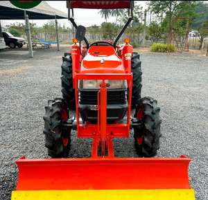 Tractor Kubota LA435 2020 de 26 HP con 121 Horas de Uso, Bomba de Motor, Funciones Digitales, Cargador Frontal y Retroexcavadora - Product Image 3