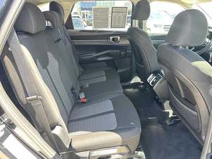 KIA SORENTO LX FWD 2021 d'occasion, conduite à gauche/droite - Product Image 2