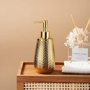 Bomba decorativa de loción de acero inoxidable con forma única para casas contemporáneas de lujo Hoteles Apartamentos y habitaciones de invitados - Product Image 4