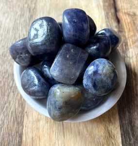 Pierre dégringolée Iolite pierre précieuse Iolite naturelle pierre de dégringolade lisse en vrac pour la fabrication de bijoux énergie de guérison et utilisation de cadeaux - Product Image 5