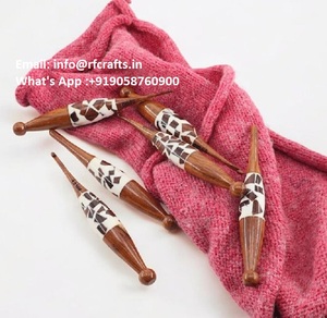 Gancho de ganchillo de madera de resina hecho a mano de primera calidad, agujas de tejer de lujo, herramientas de costura a medida - Product Image 5