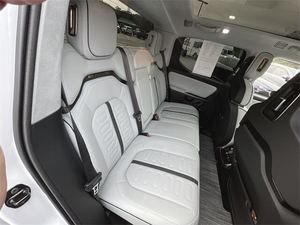 UNA FANTÁSTICA CAMIONETA USADA 2024 R-1-T DE 1 VELOCIDAD, LISTA PARA USO ELÉCTRICO, EN VENTA - Product Image 3
