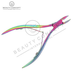 Cortaúñas de alta calidad de Color arcoíris, pinzas para cutículas, concepto de belleza ecológico, hecho en Pakistán, recién llegado, dedos de fábrica - Product Image 3