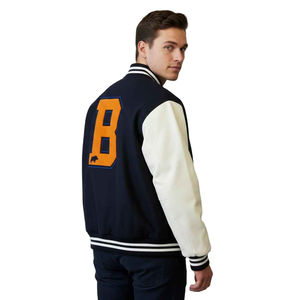 Chaqueta Universitaria Unisex Premium con Forro Acolchado Cálido y Resistente para Clima Frío, Uso en Equipos, Bordado Personalizado para Equipos Escolares - Product Image 4