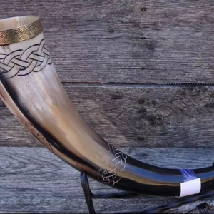 Nouveau style de corne à boire Viking Tasse de qualité supérieure pour les fêtes de vacances et les toasts - Product Image 1