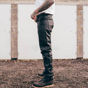 Pantalon en cuir décontracté pour hommes de haute qualité Design unique Logo personnalisé léger taille haute motif droit Prix de gros poche - Product Image 5